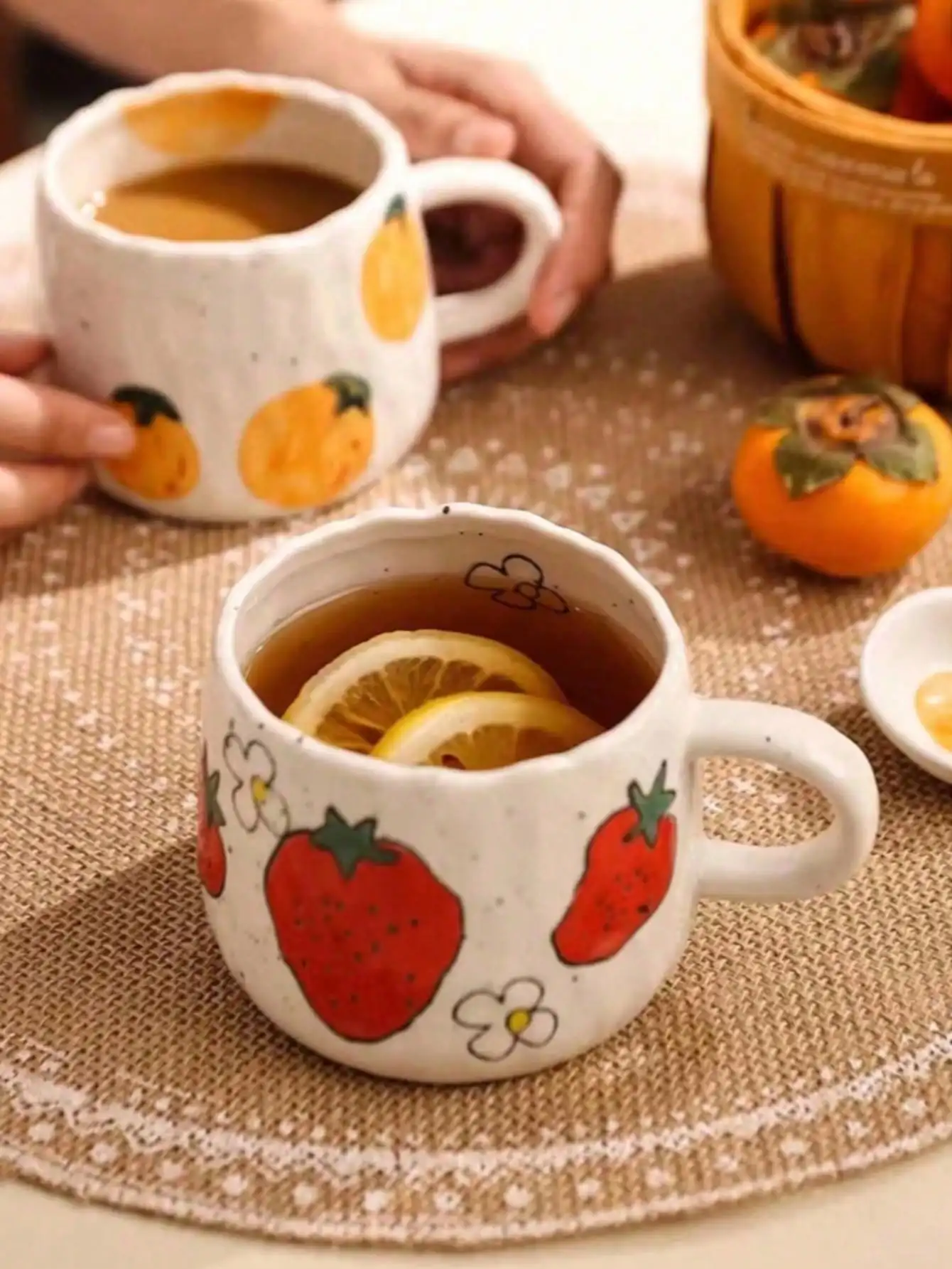 1 كوب قهوة سيراميك مرسومة يدويًا بنمط الفاكهة، مثالي للمنزل والمكتب وهدايا المناسبات وهدايا العطلات وهدايا عيد الميلاد - الصورة 6